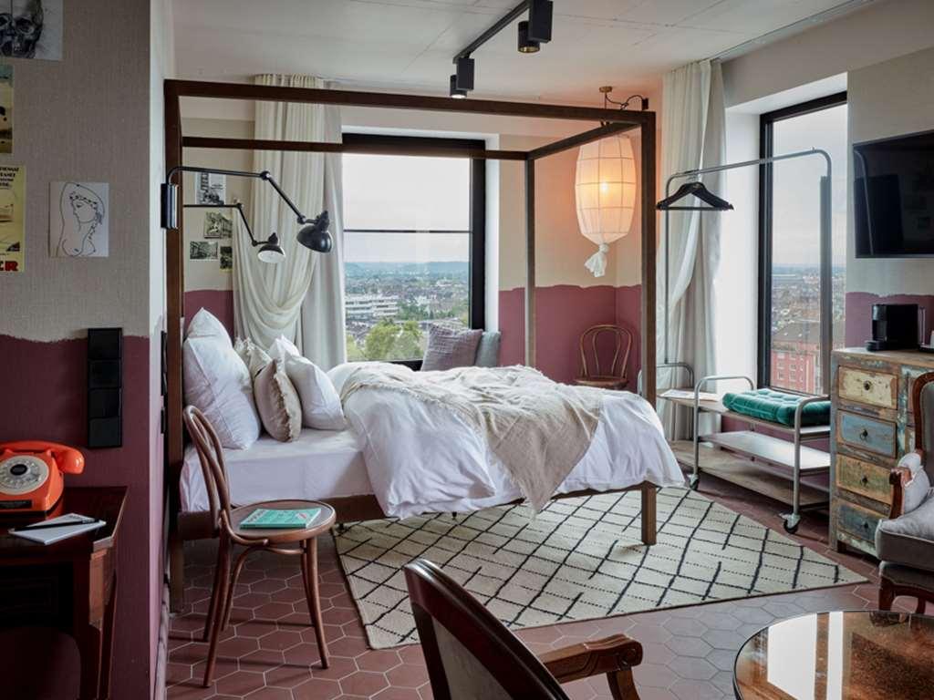 25アワーズ ホテル ダス トゥール デュッセルドルフ 部屋 写真